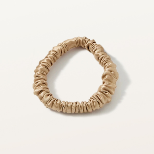 Шелковая резинка узкая классический бежевый